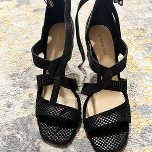 Gianni Bini Black Textured Heels